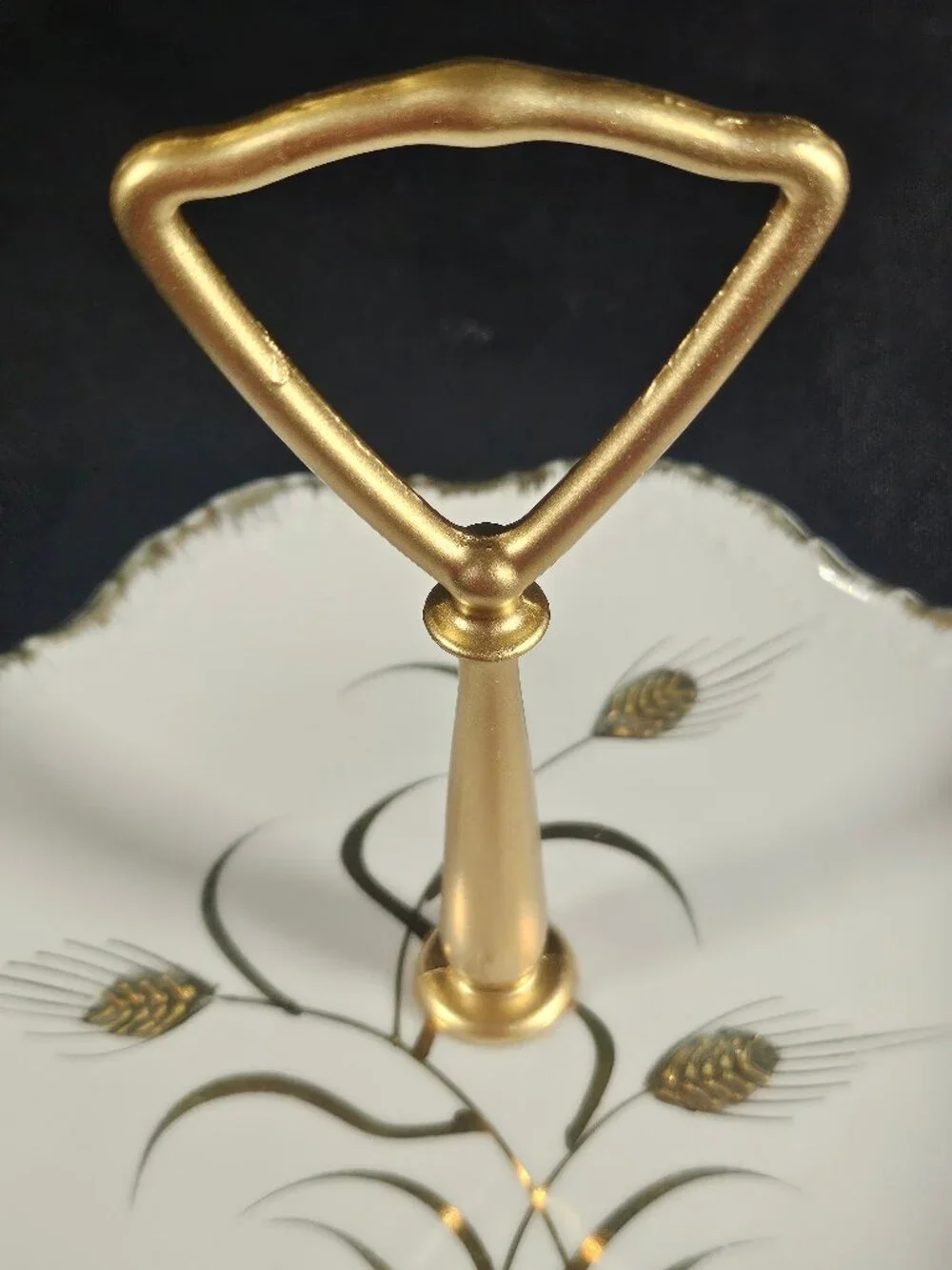 Mid Century Lefton China Golden Wheat Porcelain Bon Bon Dish With Center Handle